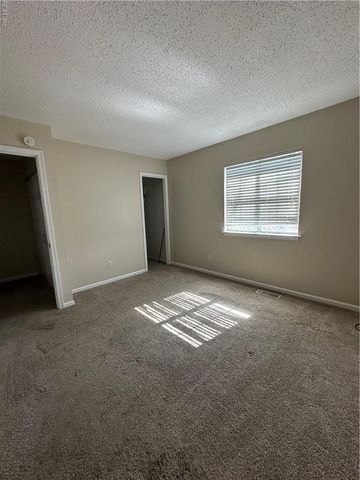 921 Seabreeze CT, Chesapeake, VA 23320