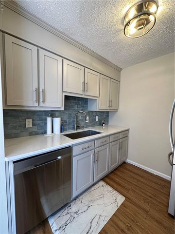 921 Seabreeze CT, Chesapeake, VA 23320