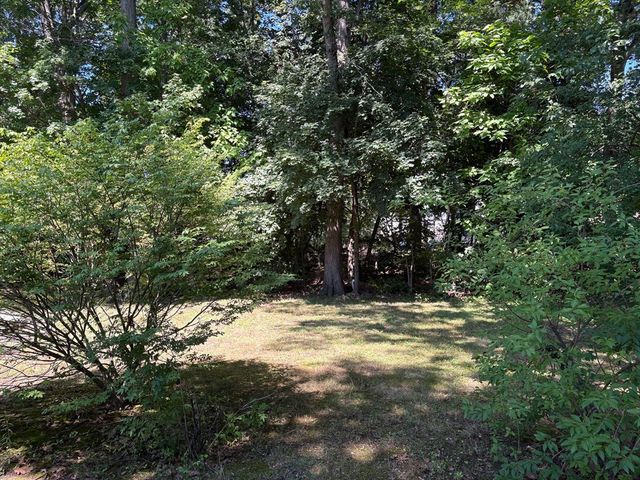 25 Arkansas Drive, Dracut, MA 01826