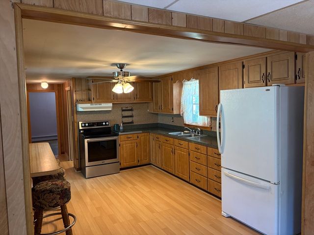 25 Arkansas Drive, Dracut, MA 01826