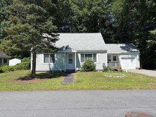 25 Arkansas Drive, Dracut, MA 01826