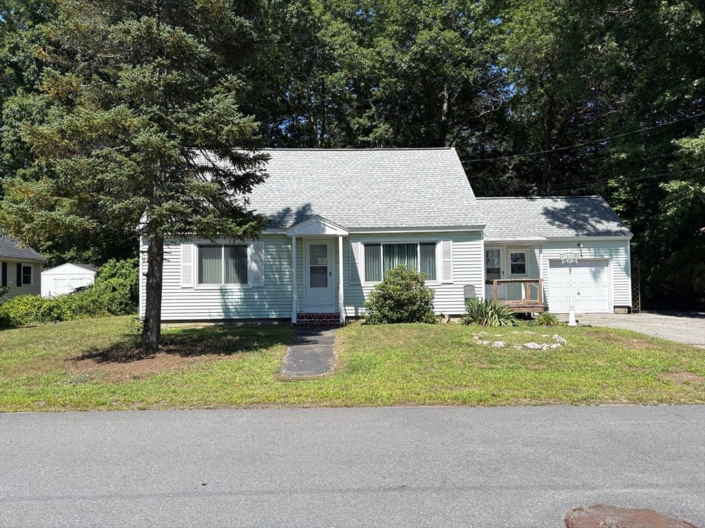 25 Arkansas Drive, Dracut, MA 01826