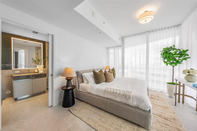 500 Alton Rd 901, Miami Beach, FL 33139