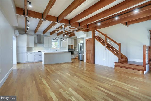 2507 ISLAND VIEW RD, Essex, MD 21221