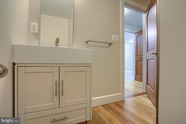 2507 ISLAND VIEW RD, Essex, MD 21221