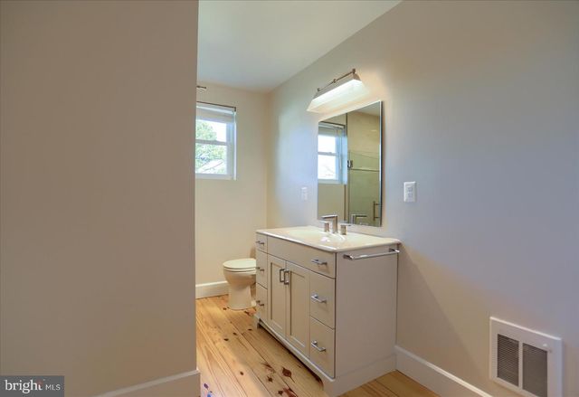 2507 ISLAND VIEW RD, Essex, MD 21221