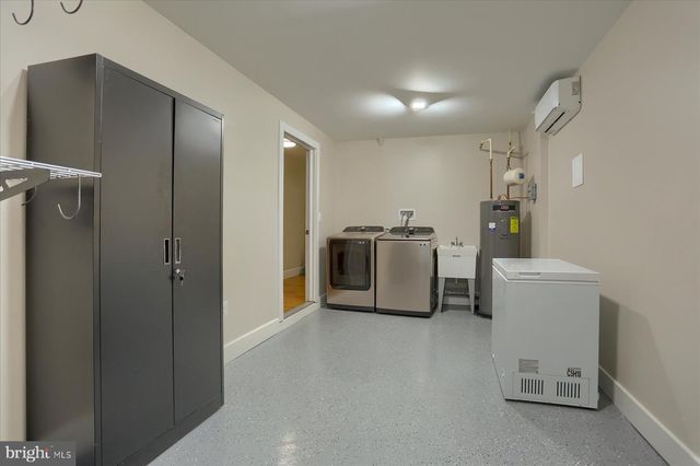 2507 ISLAND VIEW RD, Essex, MD 21221