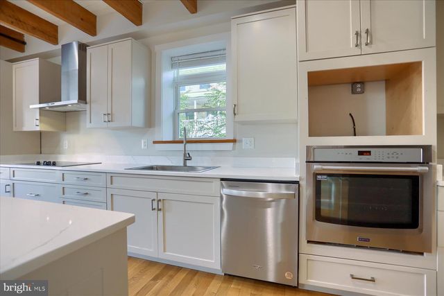 2507 ISLAND VIEW RD, Essex, MD 21221