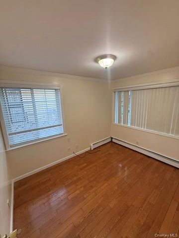 25322 147th Road 1, Rosedale, NY 11422