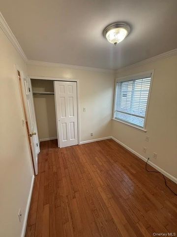 25322 147th Road 1, Rosedale, NY 11422