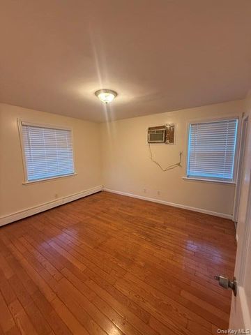 25322 147th Road 1, Rosedale, NY 11422