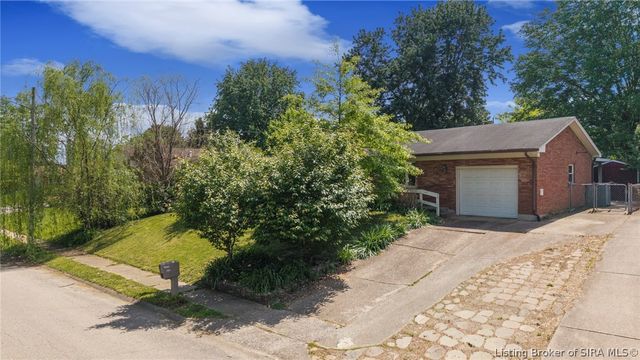 620 Roseview Terrace, New Albany, IN 47150
