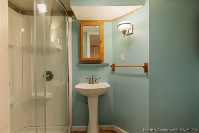 620 Roseview Terrace, New Albany, IN 47150