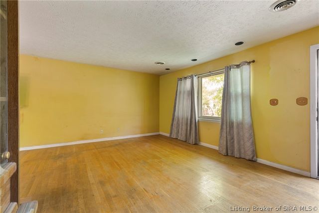 620 Roseview Terrace, New Albany, IN 47150