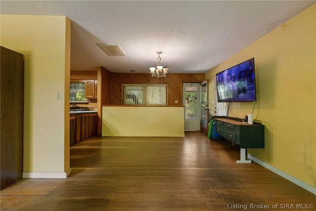620 Roseview Terrace, New Albany, IN 47150
