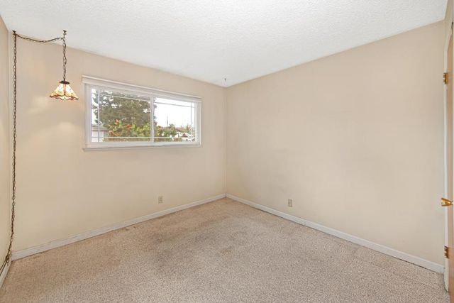 5901 Woodleigh Dr, Carmichael, CA 95608