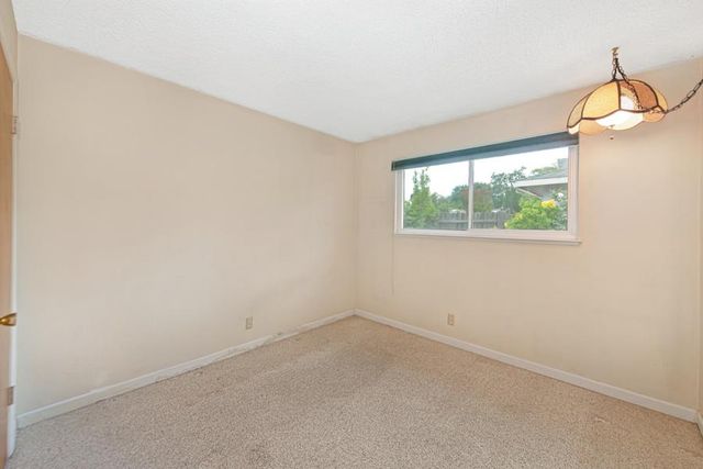 5901 Woodleigh Dr, Carmichael, CA 95608