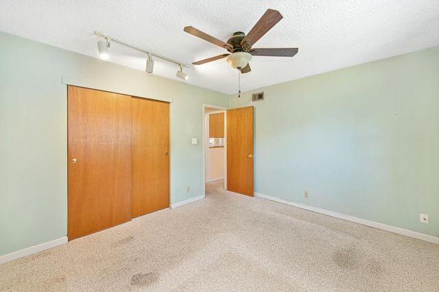 5901 Woodleigh Dr, Carmichael, CA 95608