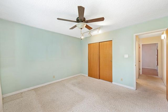 5901 Woodleigh Dr, Carmichael, CA 95608