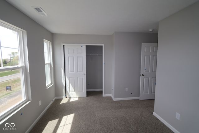 11220 Greenfield Avenue, Noblesville, IN 46060