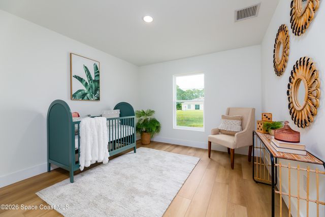 1085 Tahiti Avenue SE, Palm Bay, FL 32909