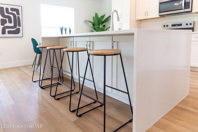 1085 Tahiti Avenue SE, Palm Bay, FL 32909