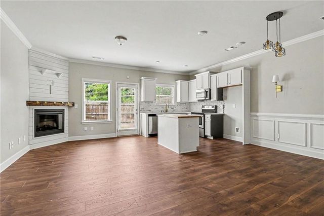 3732 Acorn Drive, Oakwood, GA 30566