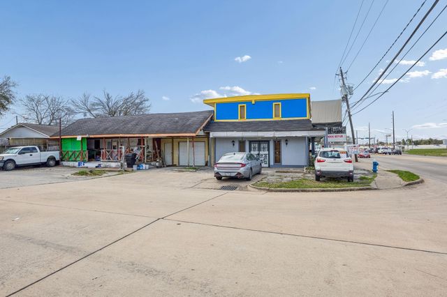 12219 - 12221 - 4107 B St Alief Clodine Road, Houston, TX 77082