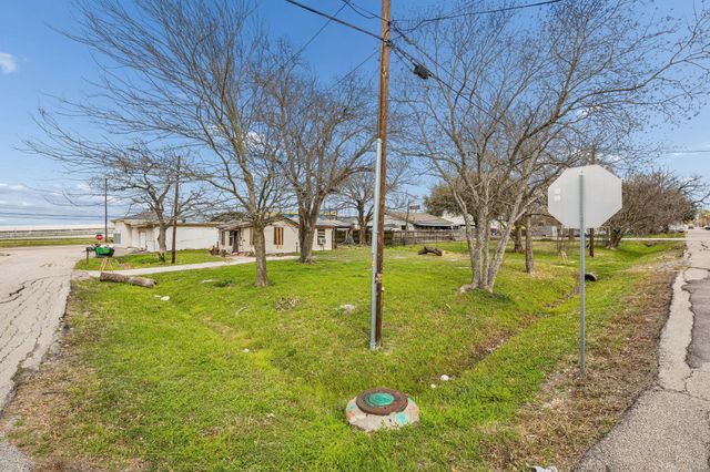 12219 - 12221 - 4107 B St Alief Clodine Road, Houston, TX 77082