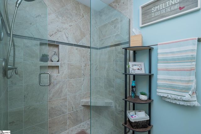 8 Pearle Brook Lane, Taylors, SC 29687