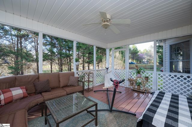 8 Pearle Brook Lane, Taylors, SC 29687