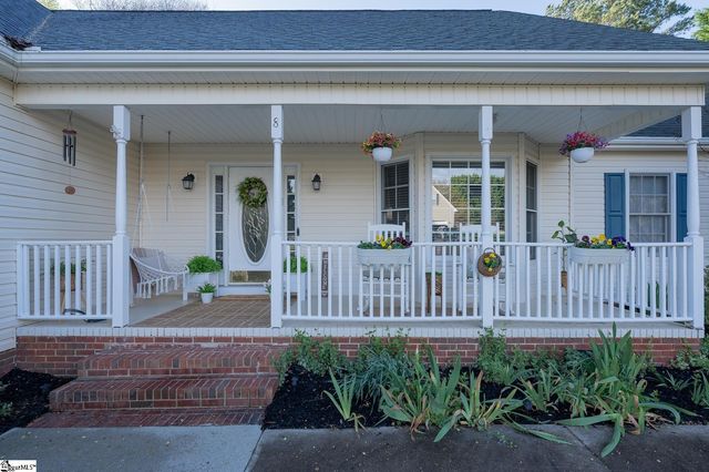 8 Pearle Brook Lane, Taylors, SC 29687