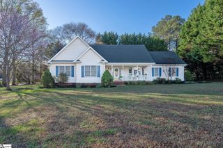8 Pearle Brook Lane, Taylors, SC 29687