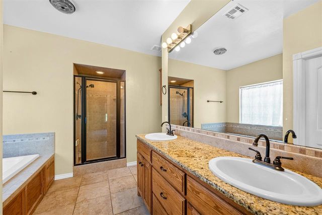 2619 NW Debracy Ave, Lawton, OK 73505