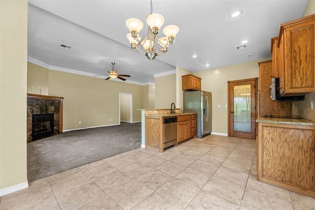 2619 NW Debracy Ave, Lawton, OK 73505
