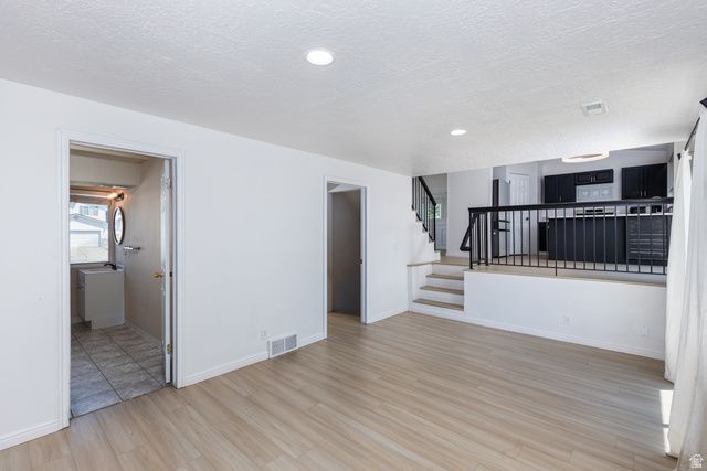 5579 W LOPALENA CIR, West Jordan, UT 84081