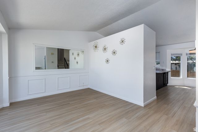 5579 W LOPALENA CIR, West Jordan, UT 84081