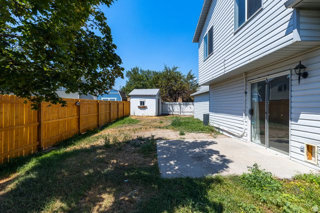 5579 W LOPALENA CIR, West Jordan, UT 84081