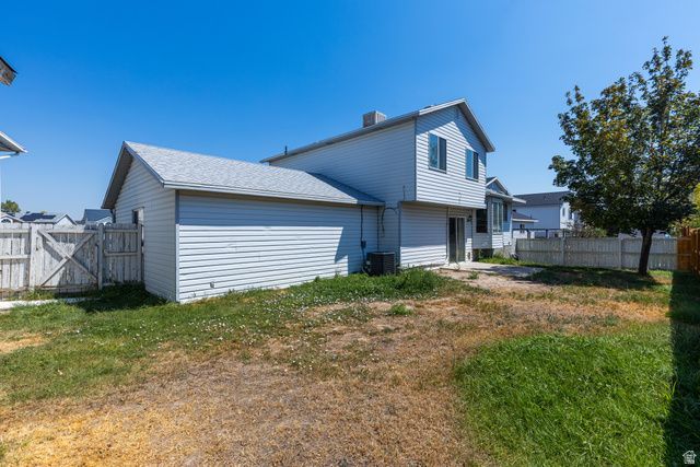 5579 W LOPALENA CIR, West Jordan, UT 84081