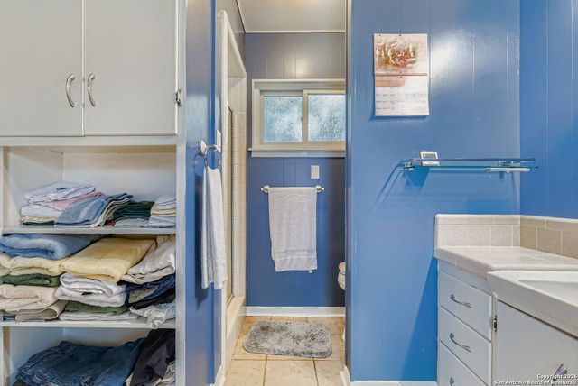 615 Cave, San Antonio, TX 78209