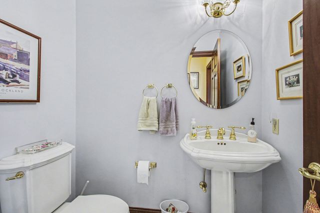 2508 Pebble Beach Drive, Valparaiso, IN 46383