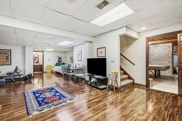 2508 Pebble Beach Drive, Valparaiso, IN 46383