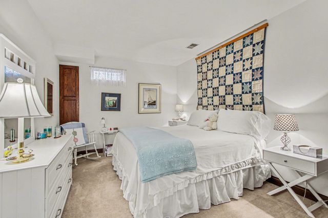 2508 Pebble Beach Drive, Valparaiso, IN 46383