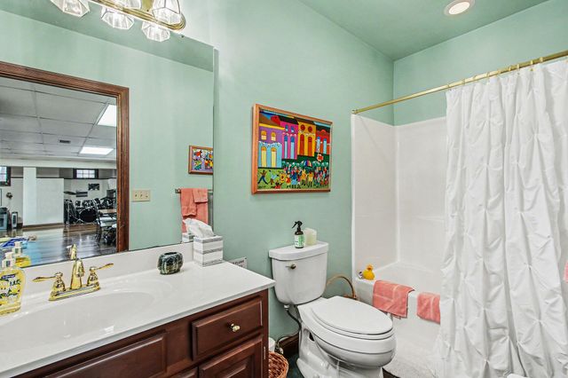 2508 Pebble Beach Drive, Valparaiso, IN 46383