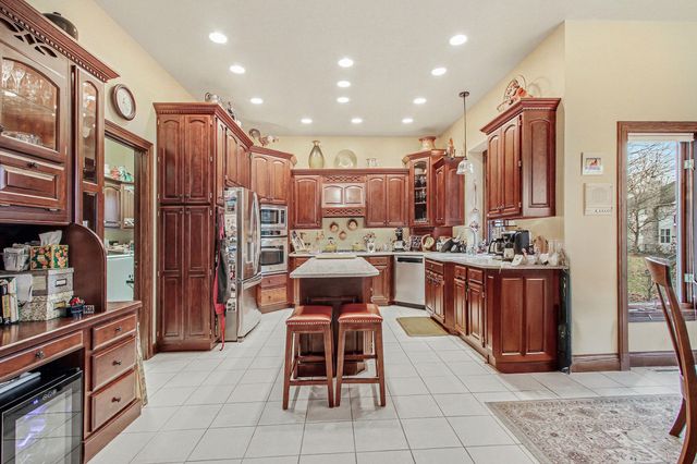 2508 Pebble Beach Drive, Valparaiso, IN 46383