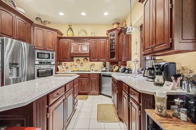 2508 Pebble Beach Drive, Valparaiso, IN 46383