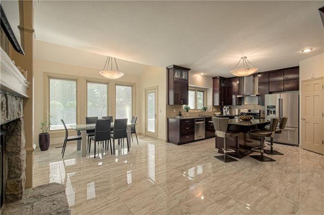 5319 W 132nd Terrace, Leawood, KS 66209