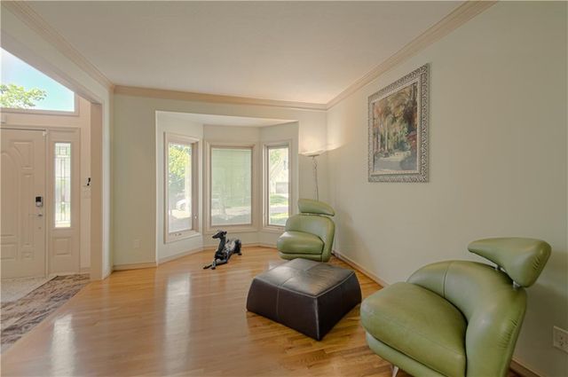 5319 W 132nd Terrace, Leawood, KS 66209