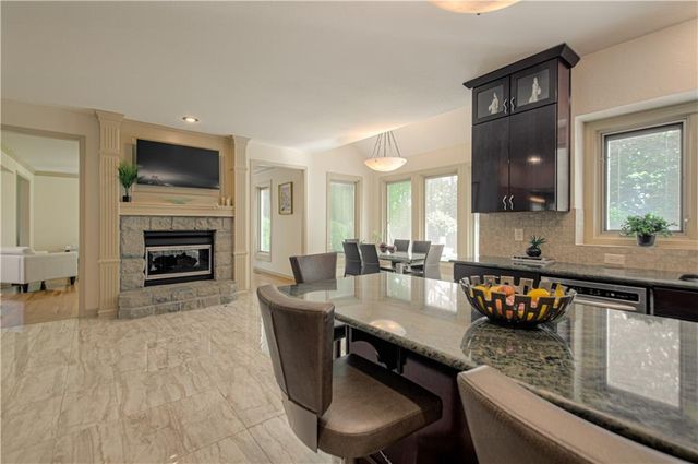 5319 W 132nd Terrace, Leawood, KS 66209
