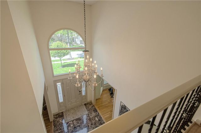 5319 W 132nd Terrace, Leawood, KS 66209